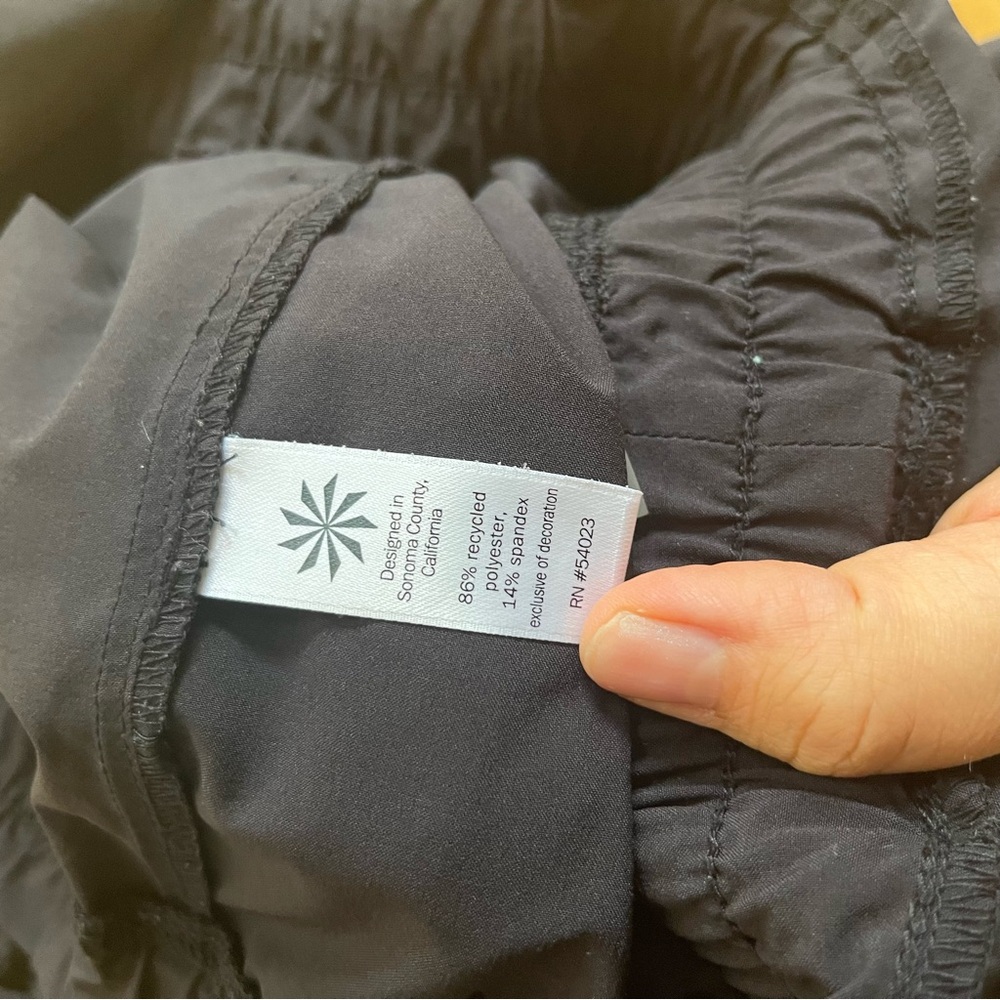 Athleta Crossback Black Sleeveless Jumpsuit Romoer Athletic Joggers Size 12 - Picture 7 of 14